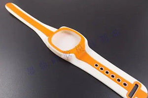 เครื่องพิมพ์ฉีดซิลิโคน LSR 2 สี 120 ตัน พร้อมโต๊ะหมุน