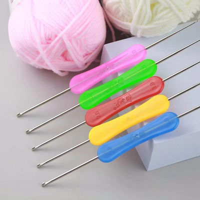เครื่องพิมพ์ฉีดความเร็วสูงตั้งสูง 85 ตัน สําหรับตะขอ crochet